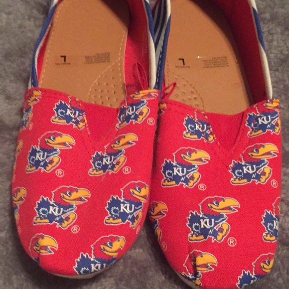 KU slip on shoes - Picture 2 of 3